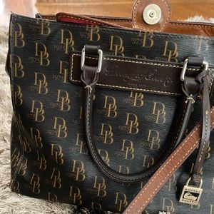 Dooney & Bourke